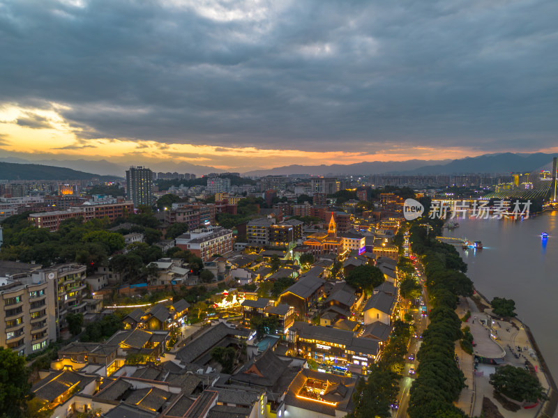 航拍福州烟台山繁华街道夜景