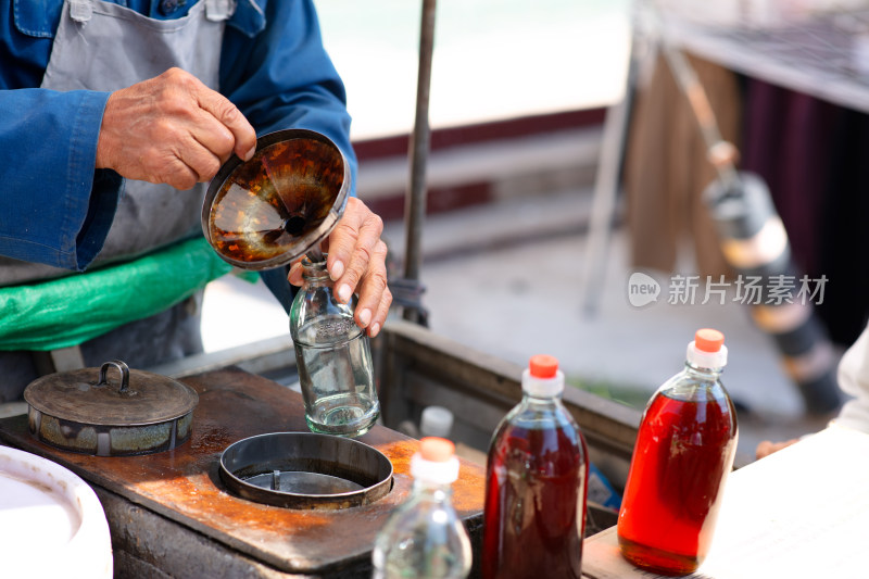 市井商贩卖香油