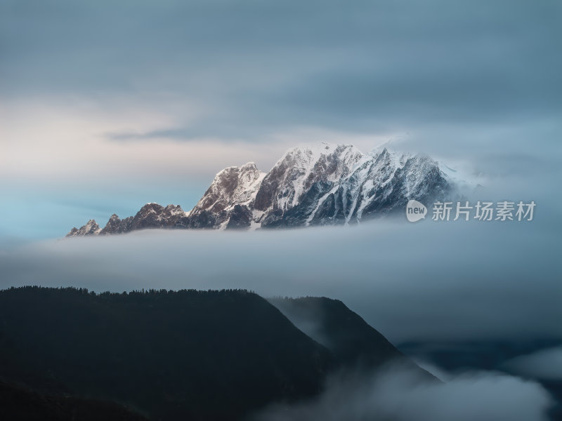 西藏林芝索松村南迦巴瓦峰雪山航拍