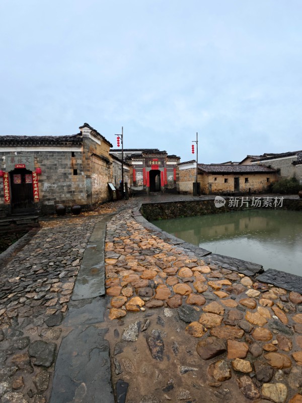 雨中竹桥古村