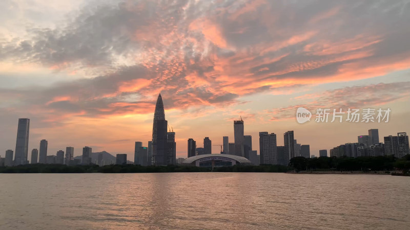 深圳南山深圳湾日落火烧云