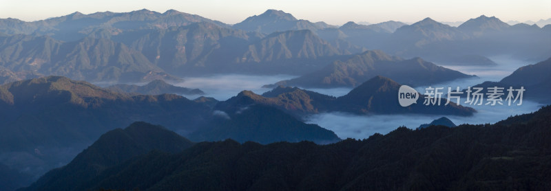 群山高山山脉山峦风光宽幅图片