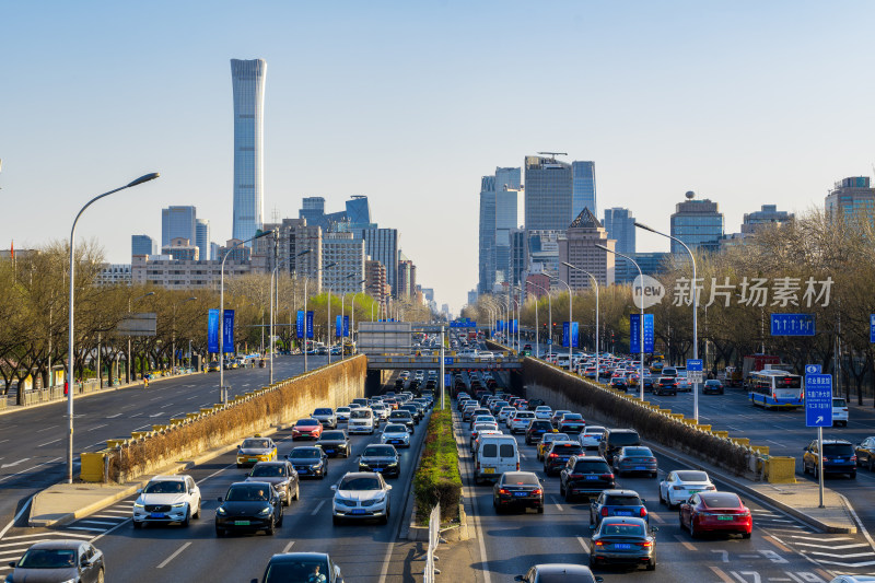 北京城市街道车流景象
