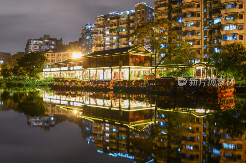 荔湾湖公园夜景