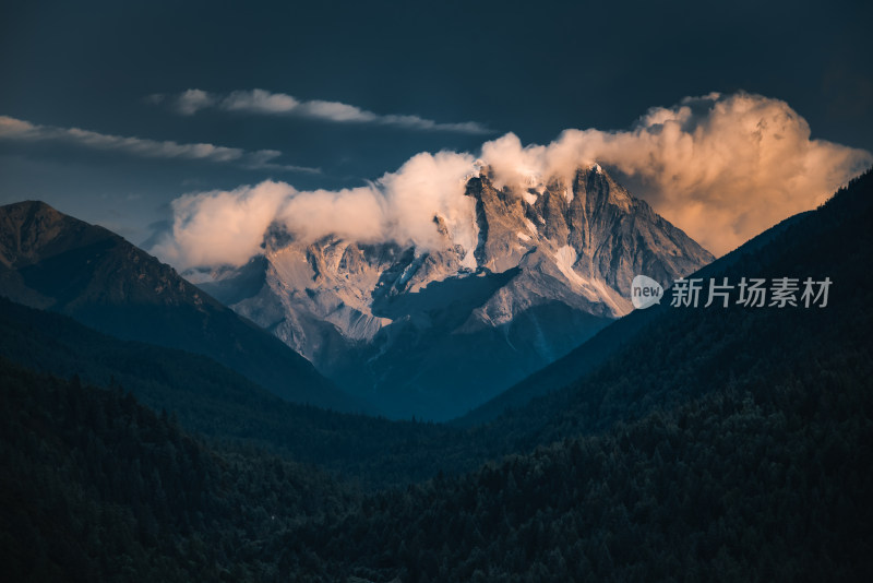 四川甘孜藏族自治州 雅拉雪山