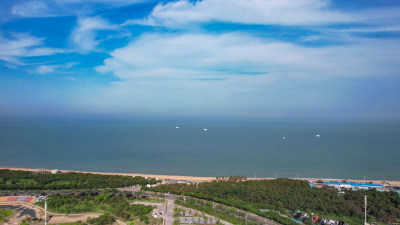 大海海浪沙滩风景山东日照万平口海滨风景区