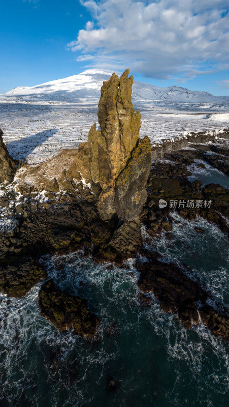 冰岛北极圈斯奈山半岛黑沙滩花岗岩航拍