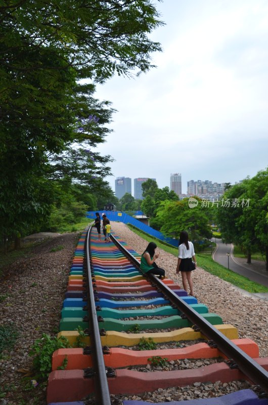 广东东莞：彩虹路轨