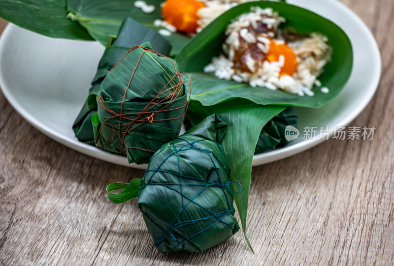 中国传统节日端午节包粽子美食