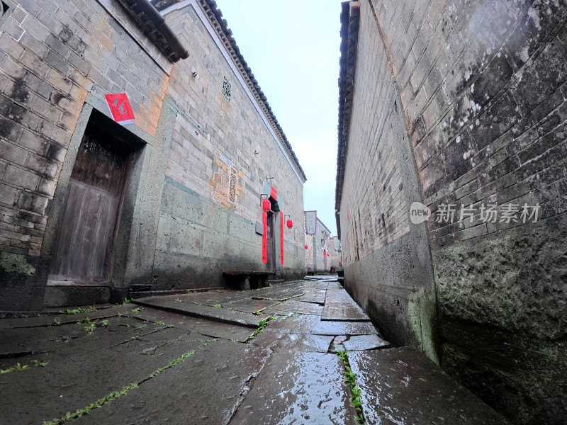 雨中竹桥古村