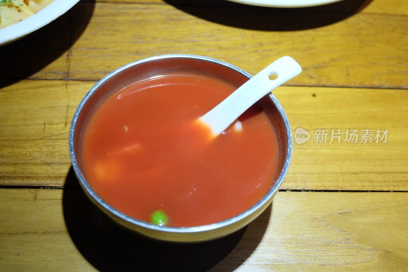 西红柿三鲜汤