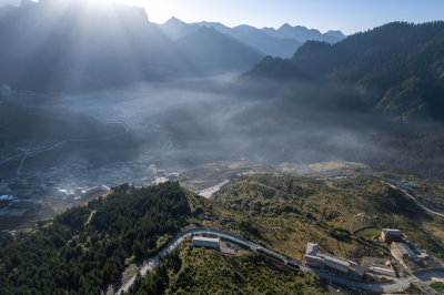 甘肃甘南扎尕那甘南秘境山脉与村庄航拍