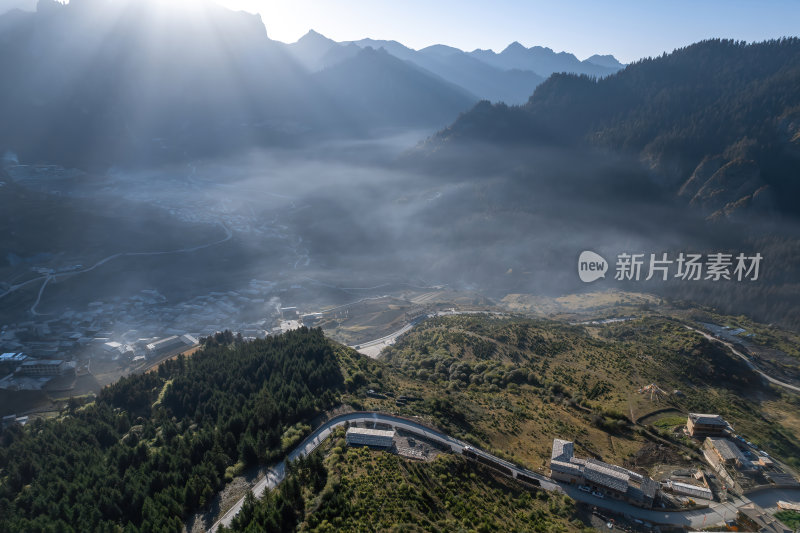 甘肃甘南扎尕那甘南秘境山脉与村庄航拍