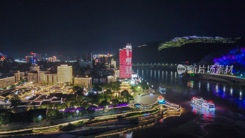 四川宜宾合江门广场夜景