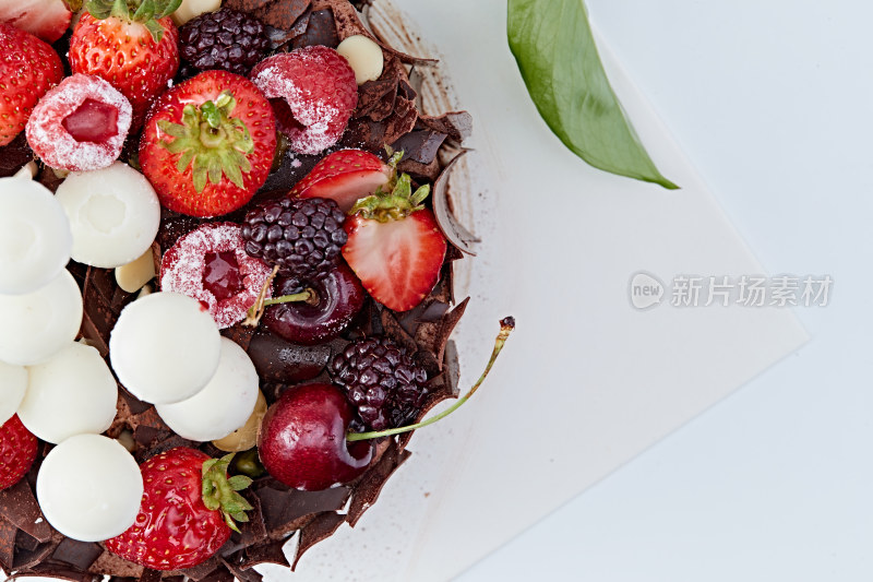 法式鲜果浓香黑森林巧克力生日蛋糕