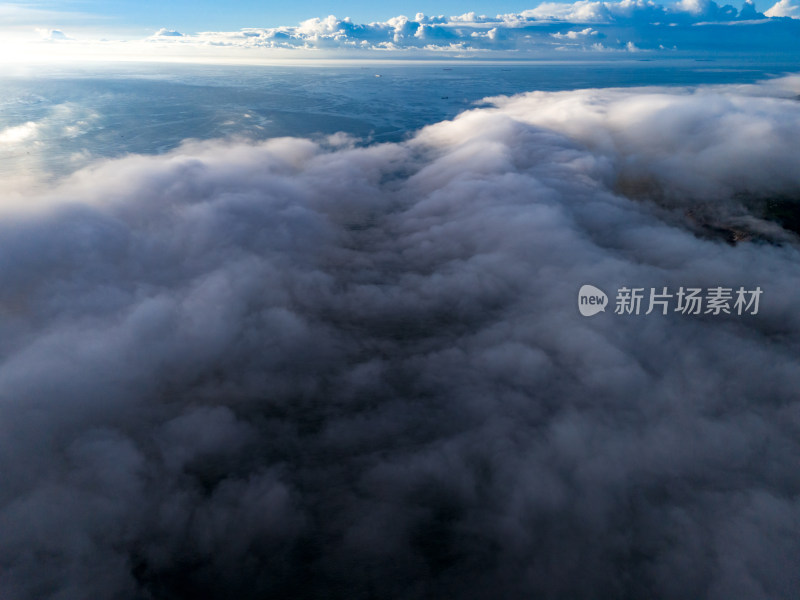 海上云海海岛南澳岛航拍图