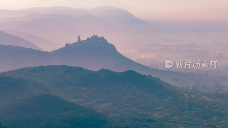 层峦叠嶂的山东枣庄石榴园景区