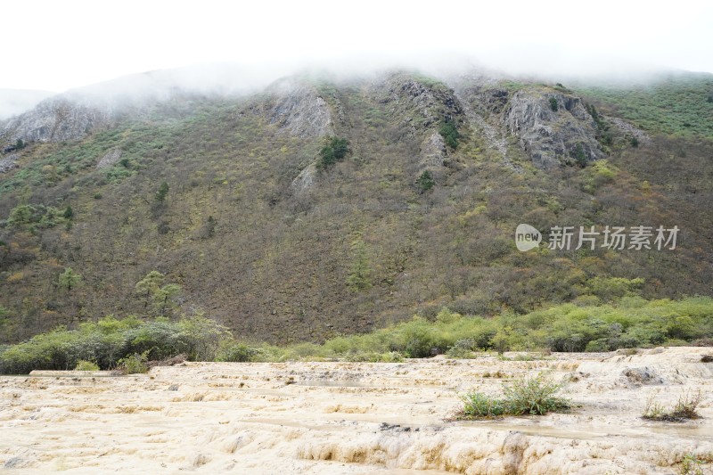 四川阿坝藏族羌族自治州黄龙风景区