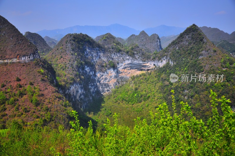 大石围天坑崇山峻岭鲜为人知的秘境