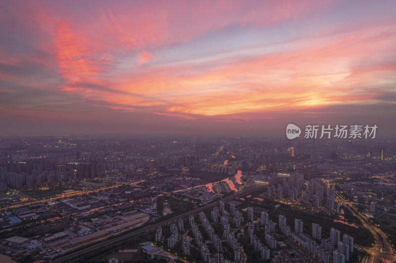 江苏省常州市城市晚霞特写航拍