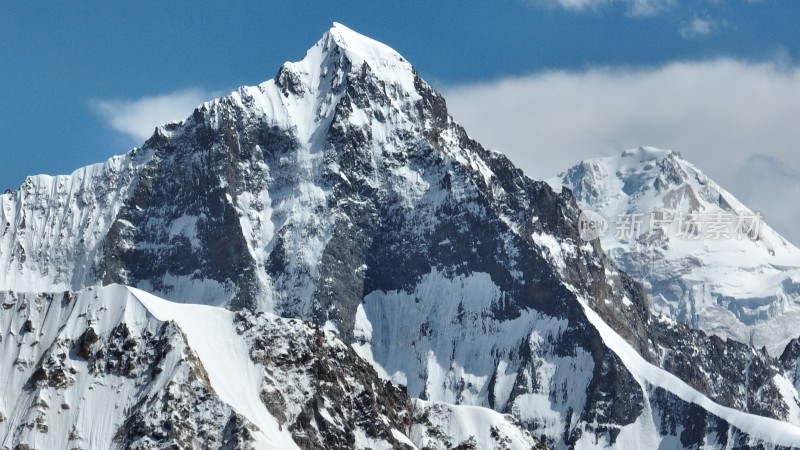 壮丽雪山