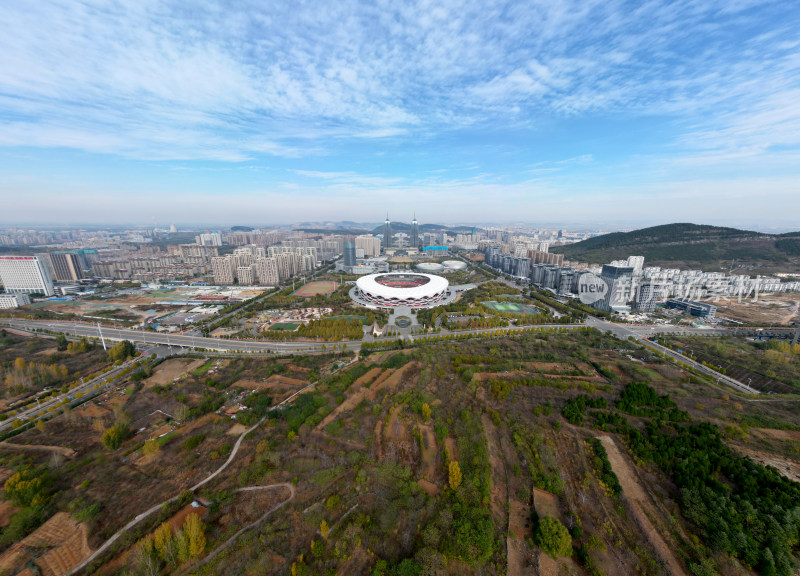 鸟瞰全景山东枣庄市体育中心体育场