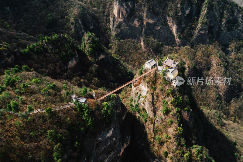 平凉市崆峒通天桥天台山