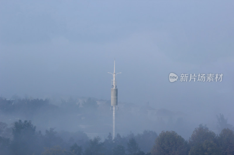 晨雾中的成都市温江区风光