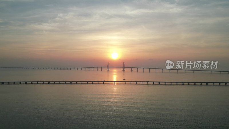 航拍港珠澳大桥大海日出