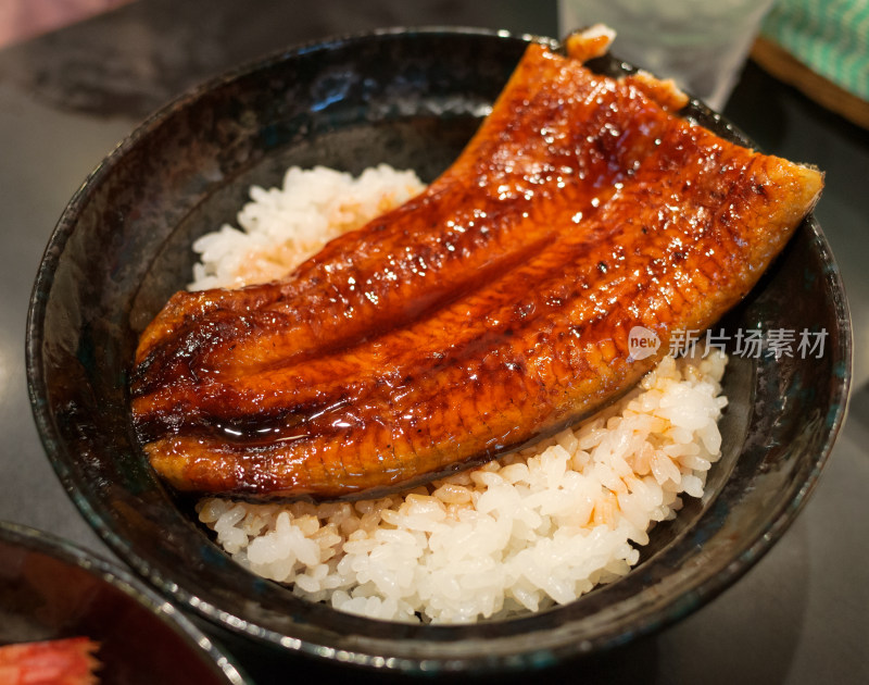 日本料理鳗鱼饭