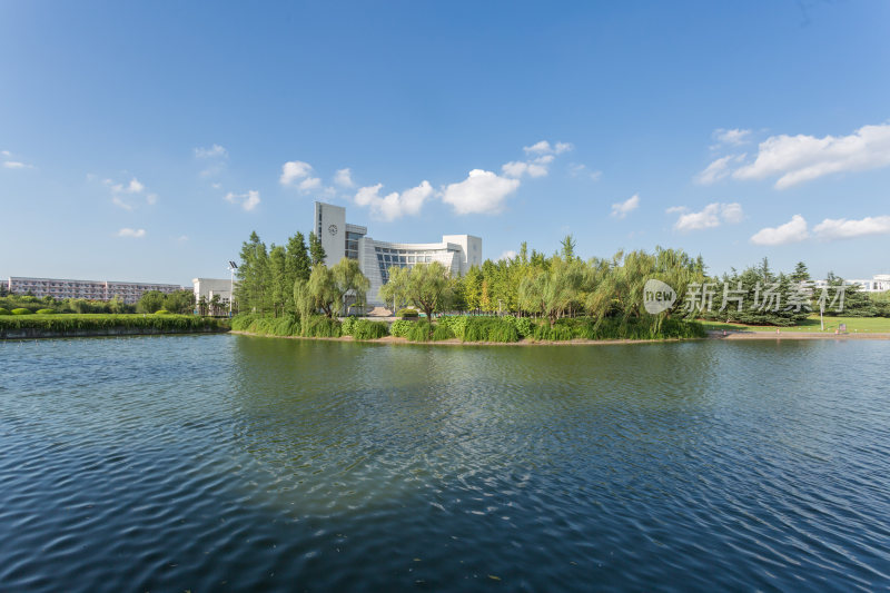 上海大学