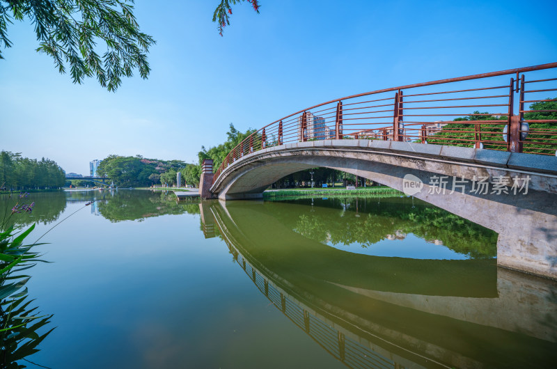 佛山千灯湖南海活水公园拱桥建筑