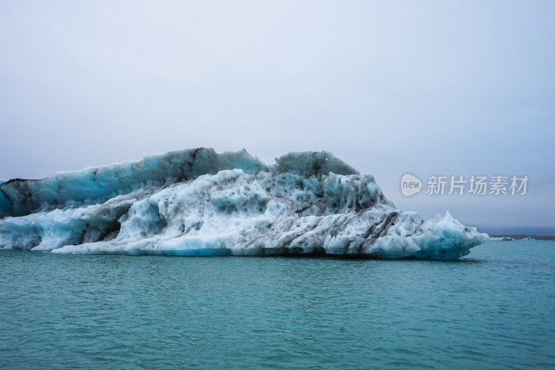 冰岛，杰古沙龙冰河湖，潟湖