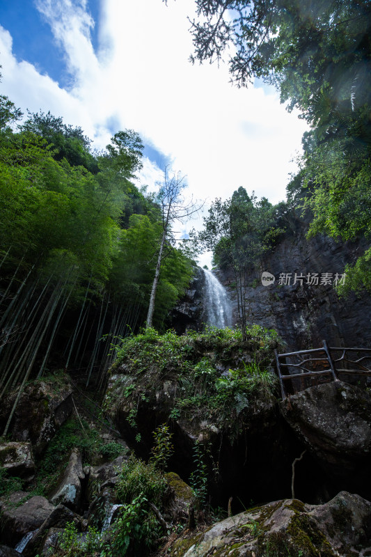 浙江云和沙铺村飞瀑原始秘境