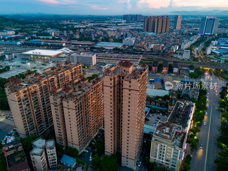 广西玉林城市晚霞航拍图