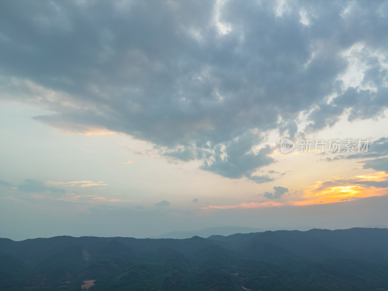 航拍山脉夕阳晚霞自然风光