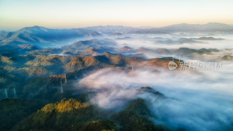 水墨画山水云海山