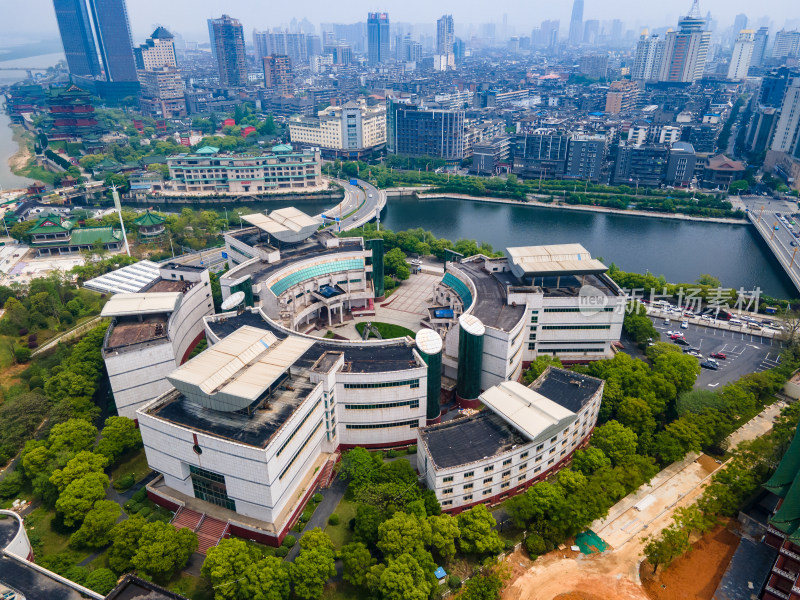 江西南昌城市风光地标建筑航拍