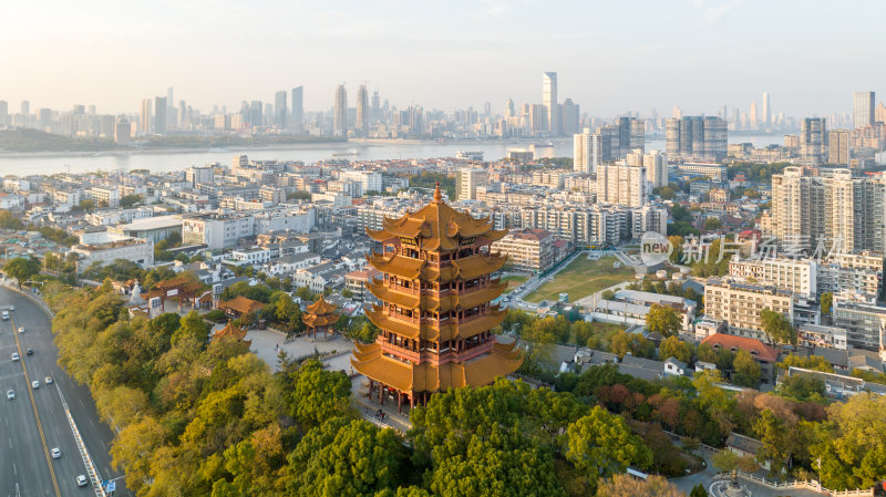 黄鹤楼与城市