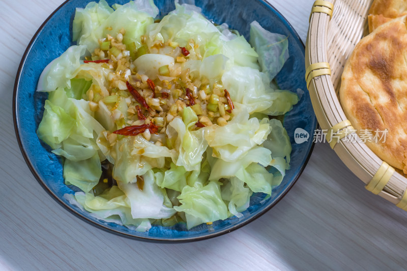 美食家常菜凉拌包菜甘蓝烧饼