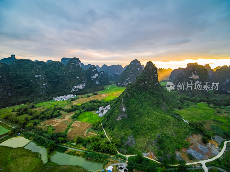 广西桂林山水喀斯特地貌航拍