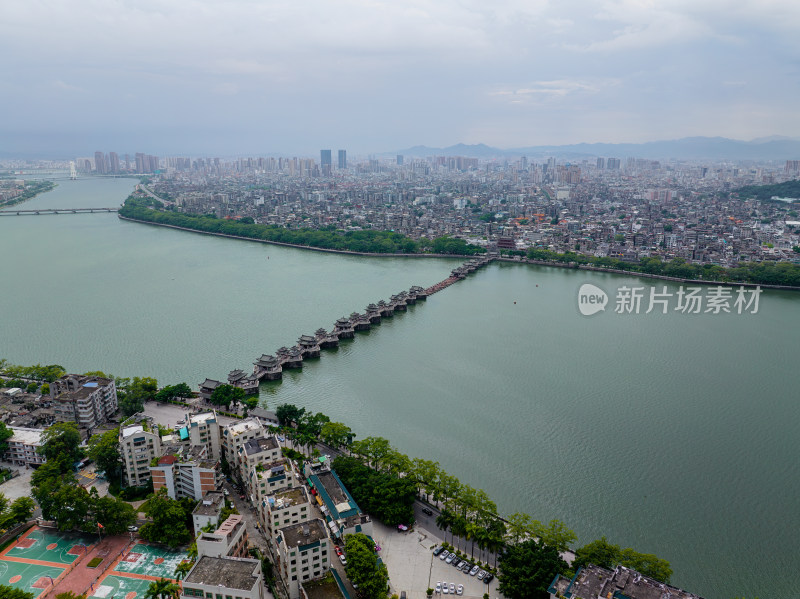 航拍夏季白天广东潮州韩江广济桥风光