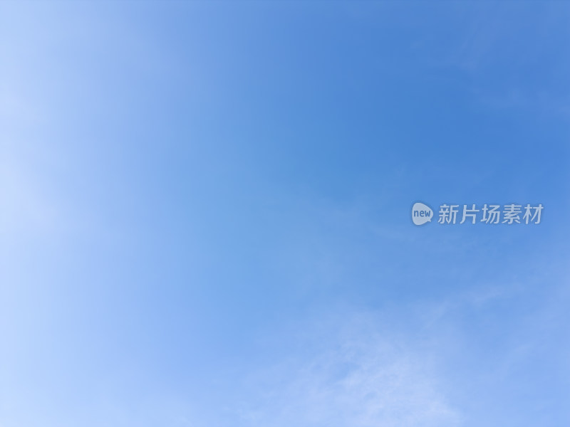 无人机高空航拍的天空