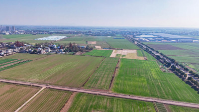 乡村田野航拍全景