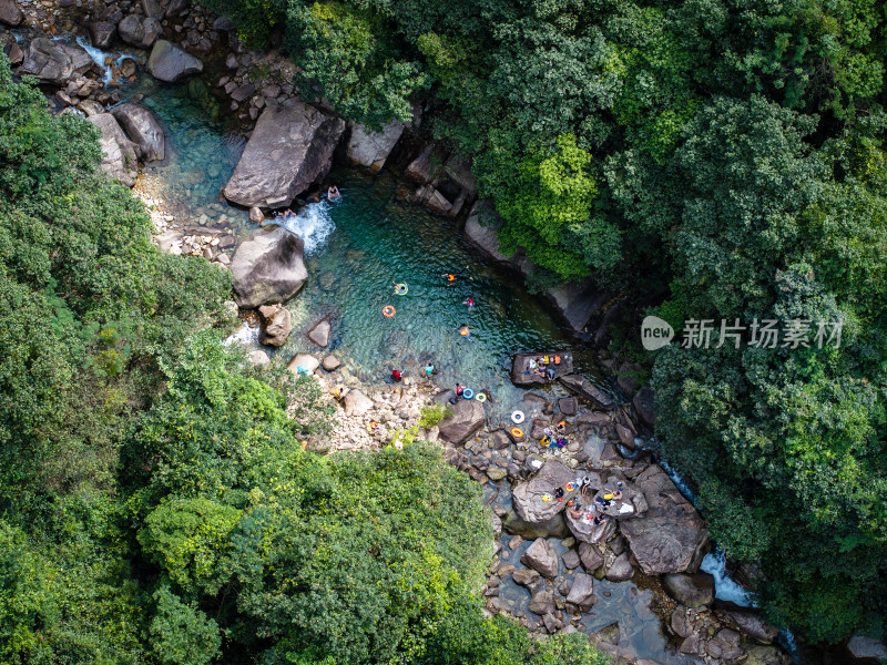 中国广东省清远市佛冈县高镇村观音山瀑布