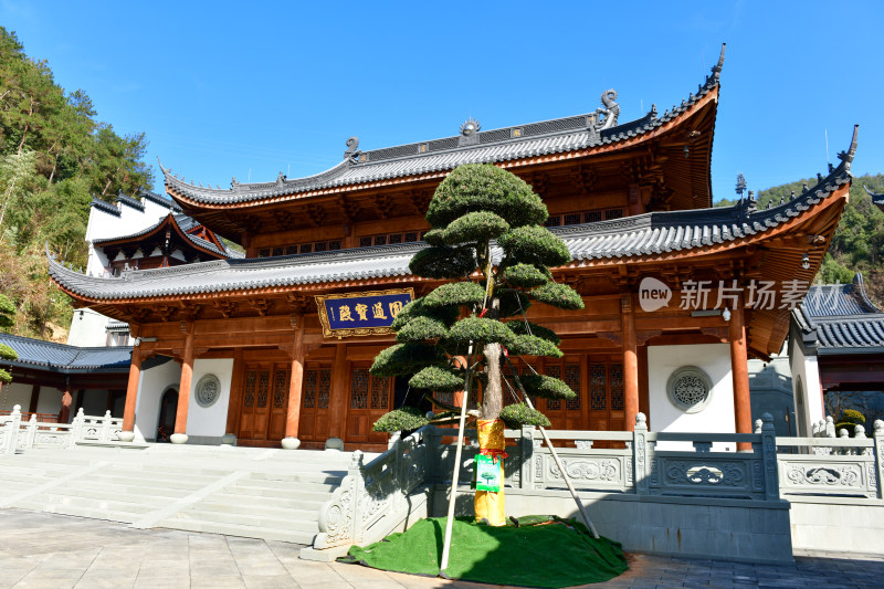 中式古建筑杭州龙华禅寺