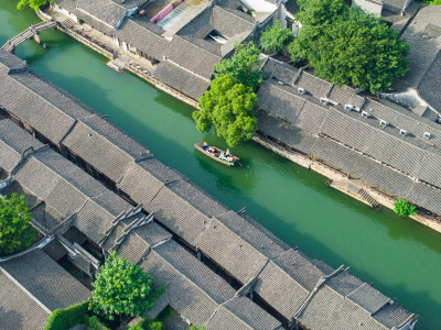 航拍江南水乡古镇乌镇全景
