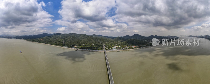 浙江杭州钱塘江全景图