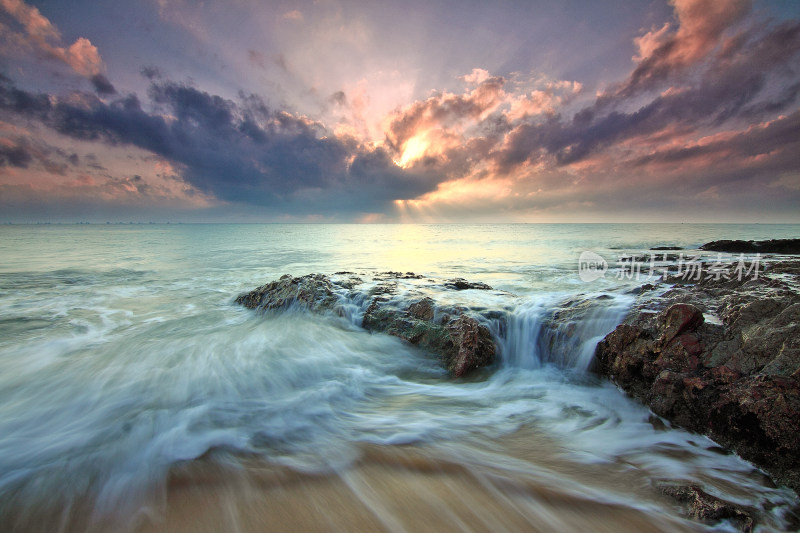 海滩沙滩海岸线