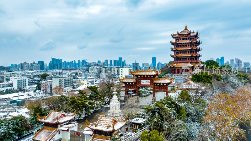 中国武汉城市名片地标建筑黄鹤楼小雪